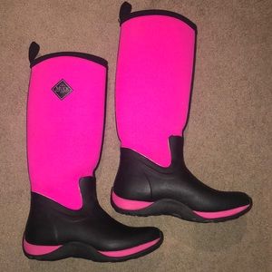 Women’s Pink Muck Boots Size 8